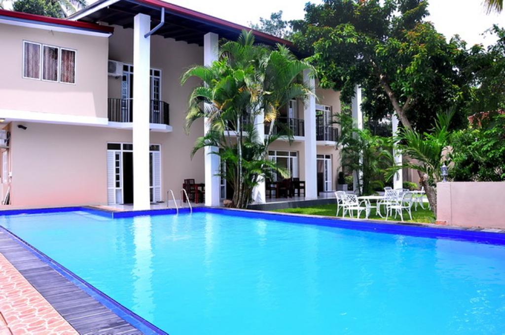 Grand 7 Hotel Thalawathugoda Talawatugoda Buitenkant foto